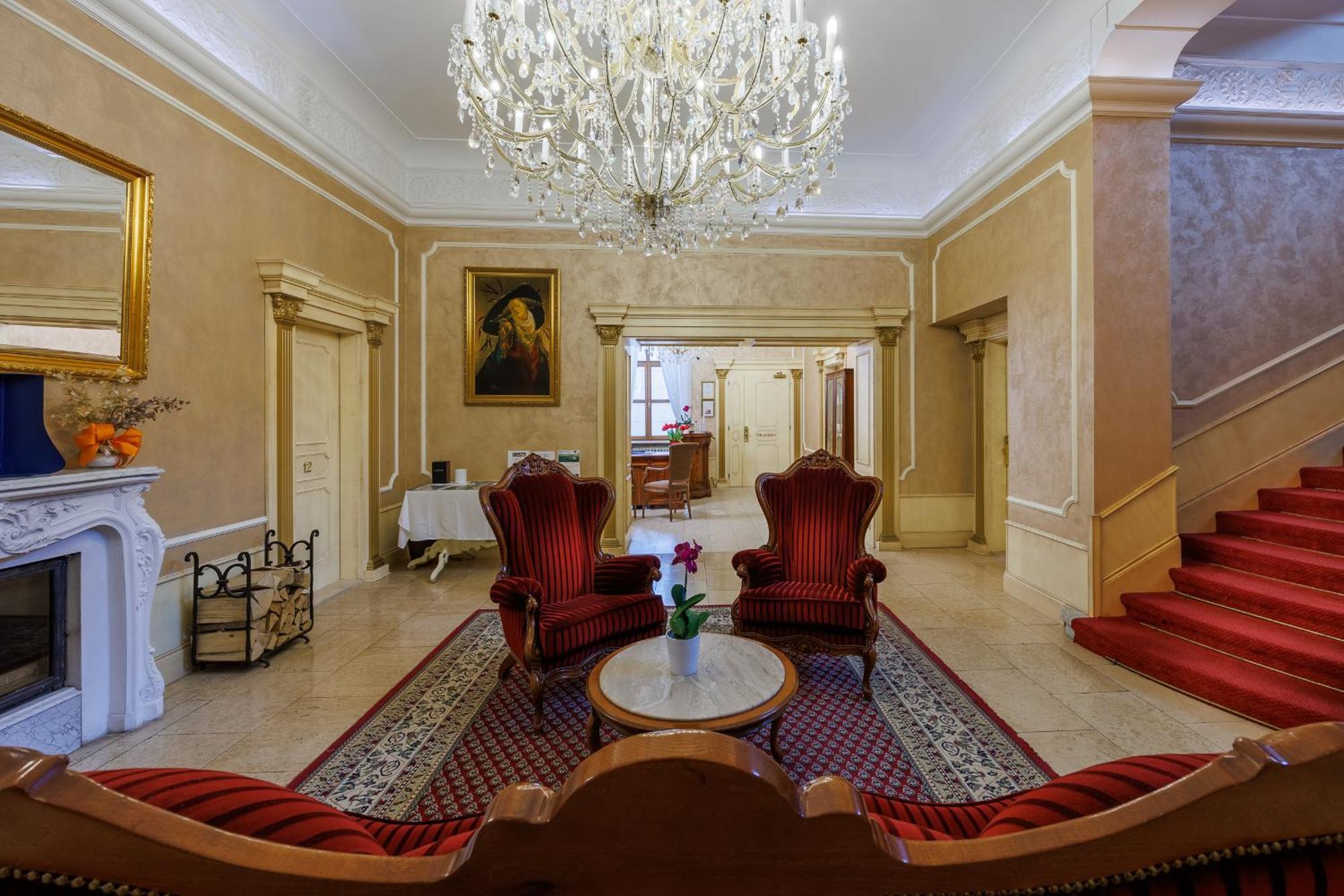 Hotel Chateau Cihelny Karlovy Vary Exterior foto
