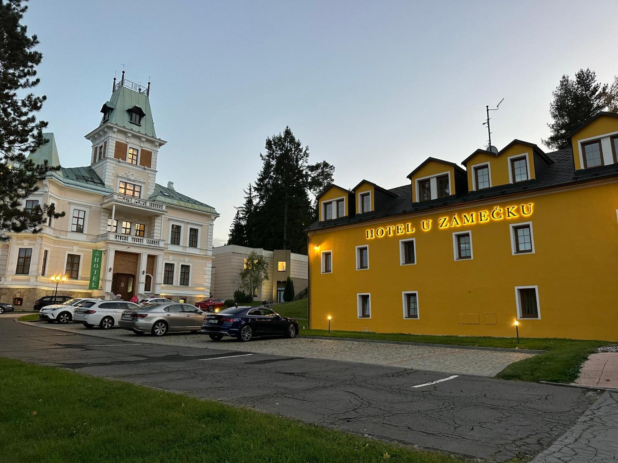 Hotel Chateau Cihelny Karlovy Vary Exterior foto