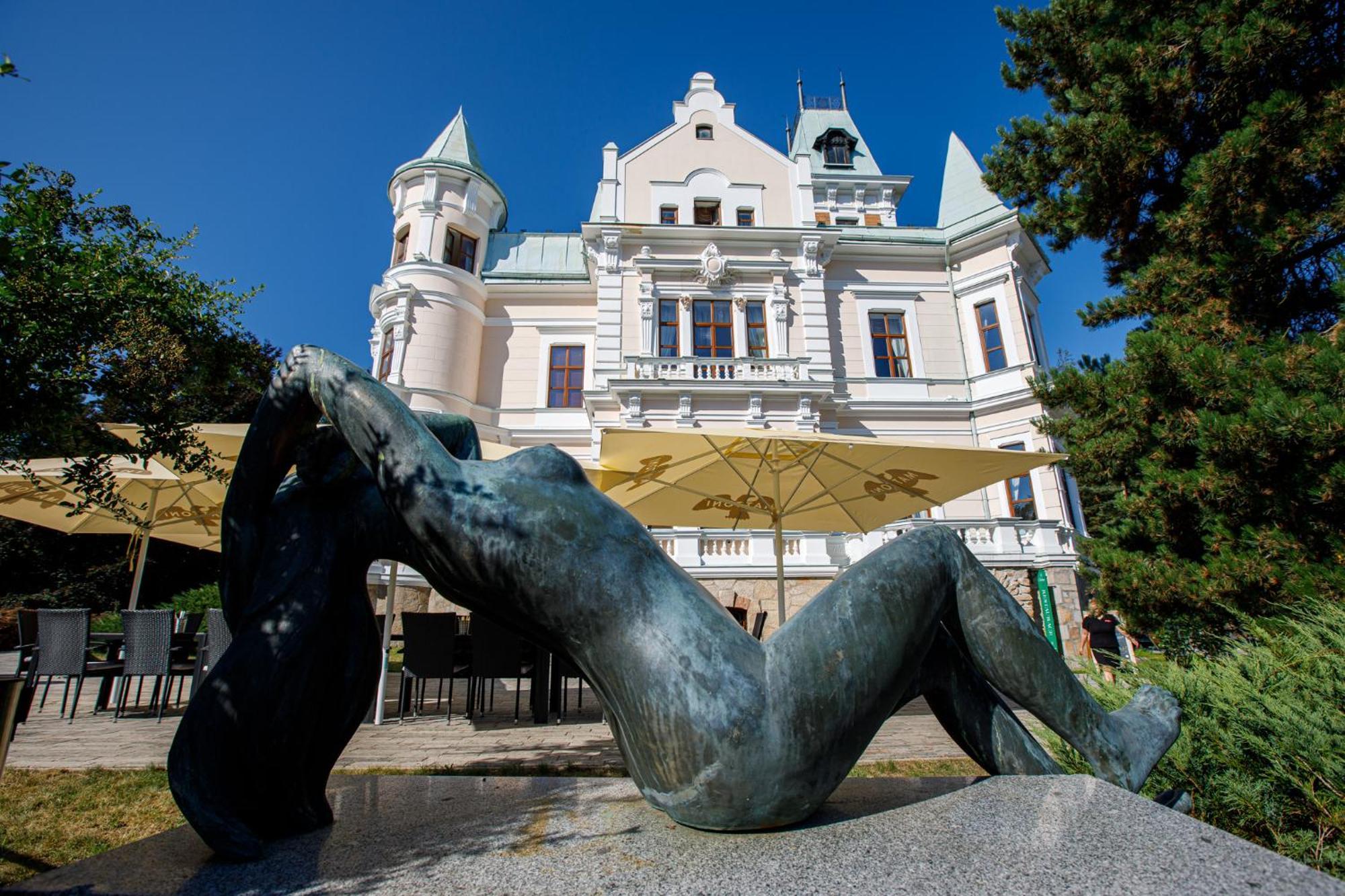 Hotel Chateau Cihelny Karlovy Vary Exterior foto