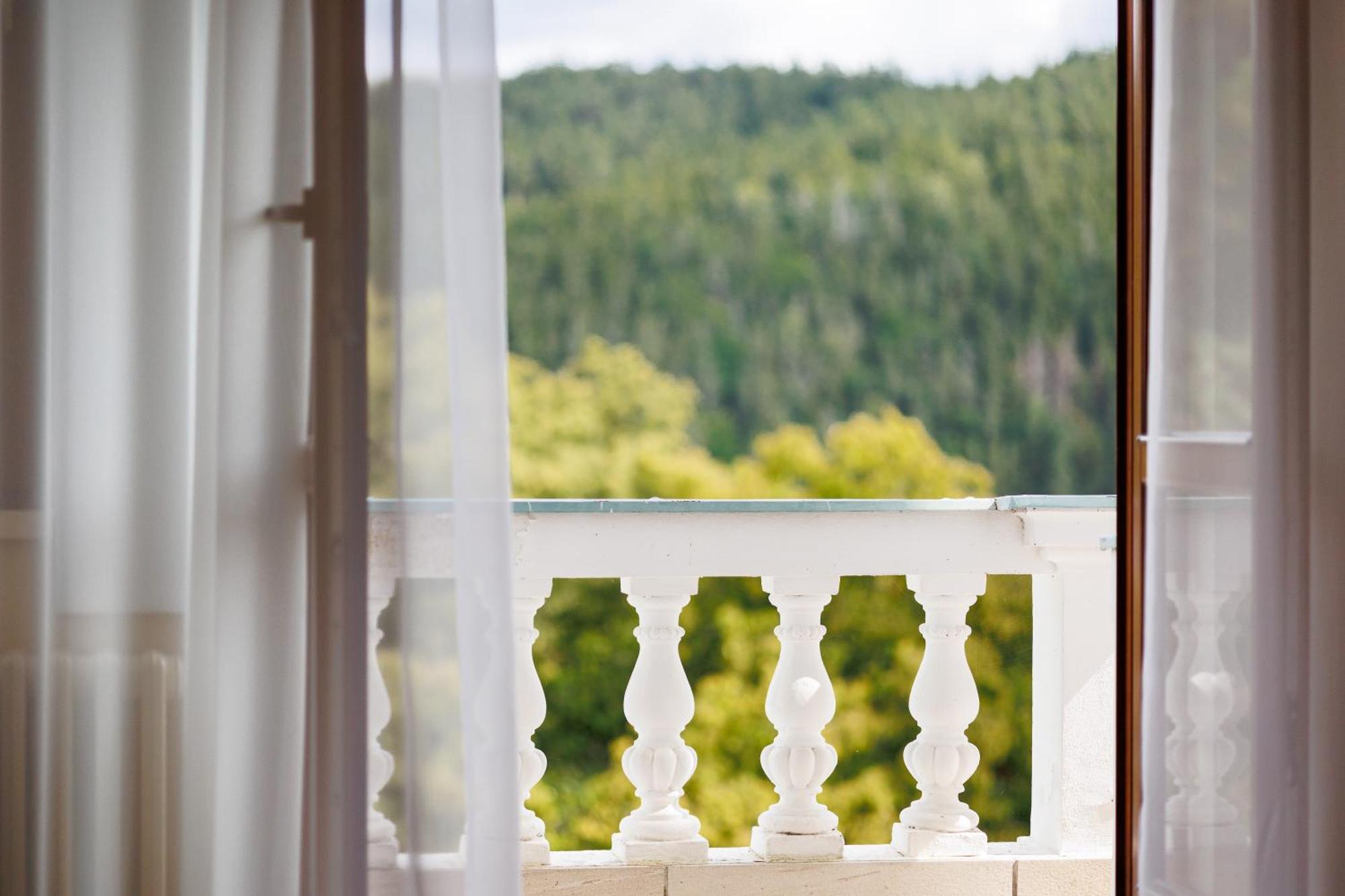 Hotel Chateau Cihelny Karlovy Vary Exterior foto